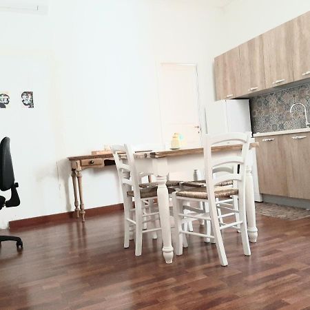 Dimora Sagrado Appartement Lecce Buitenkant foto