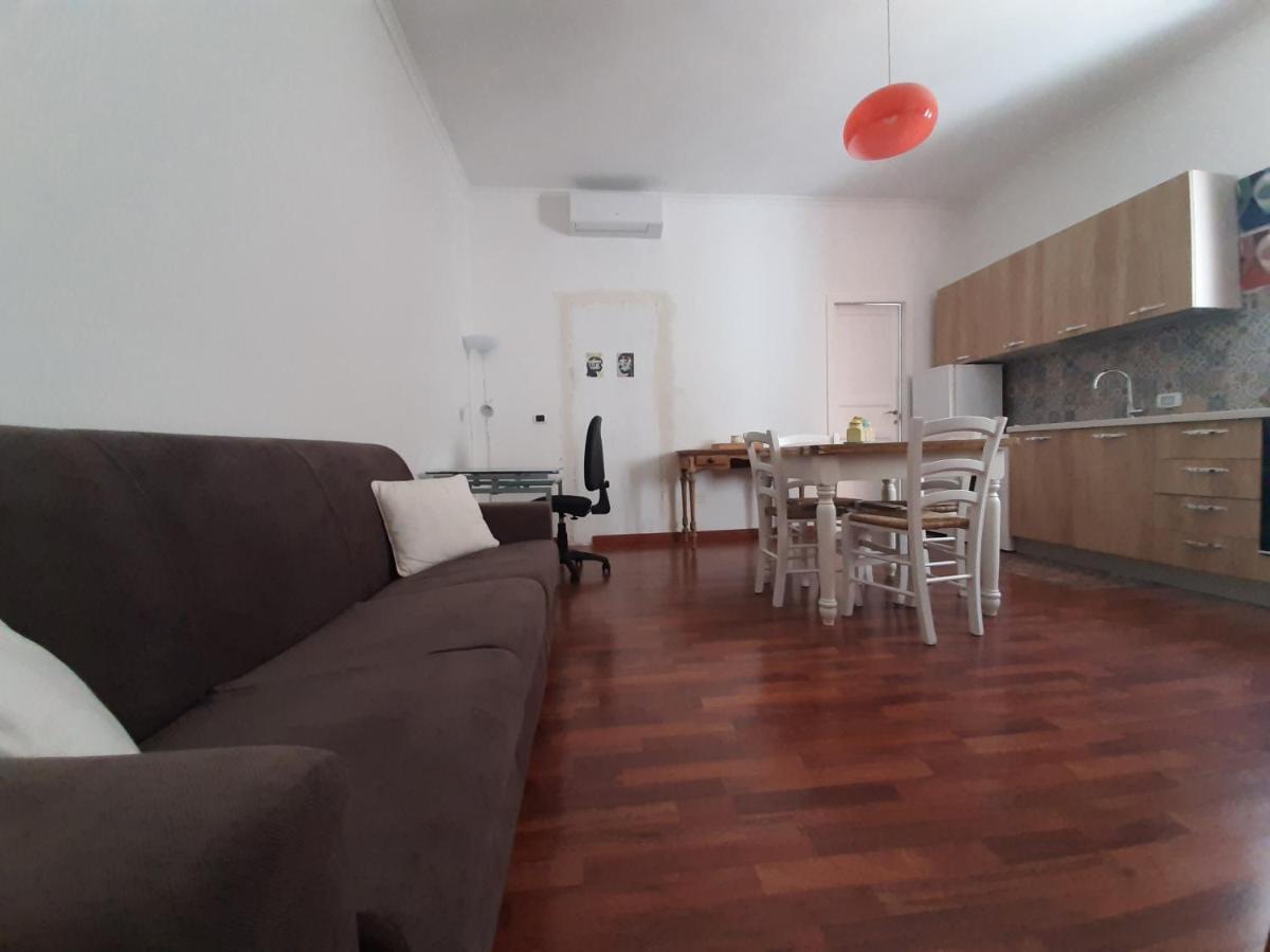Dimora Sagrado Appartement Lecce Buitenkant foto