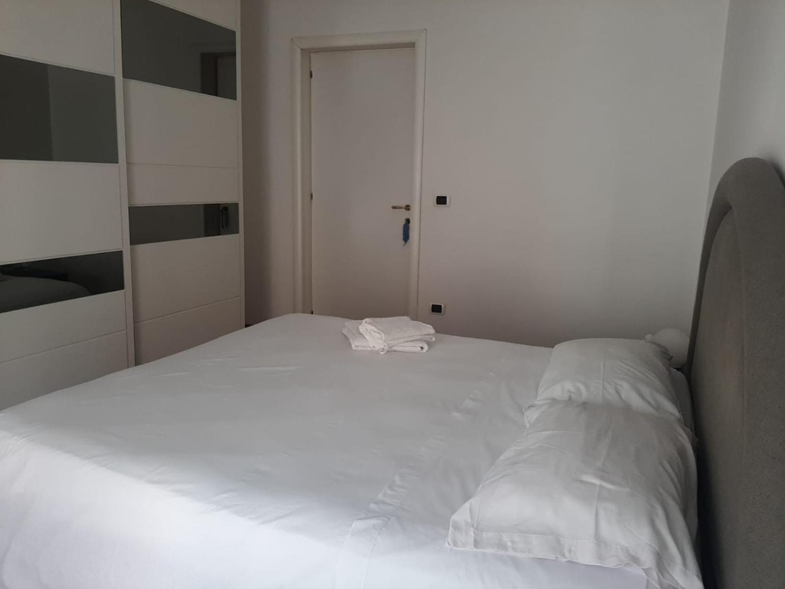 Dimora Sagrado Appartement Lecce Buitenkant foto